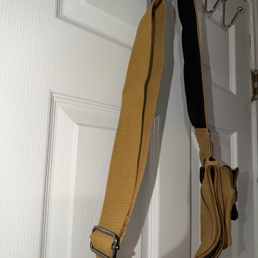 Rothco Vintage Beige Crossbody Bag - Picture 7 of 14
